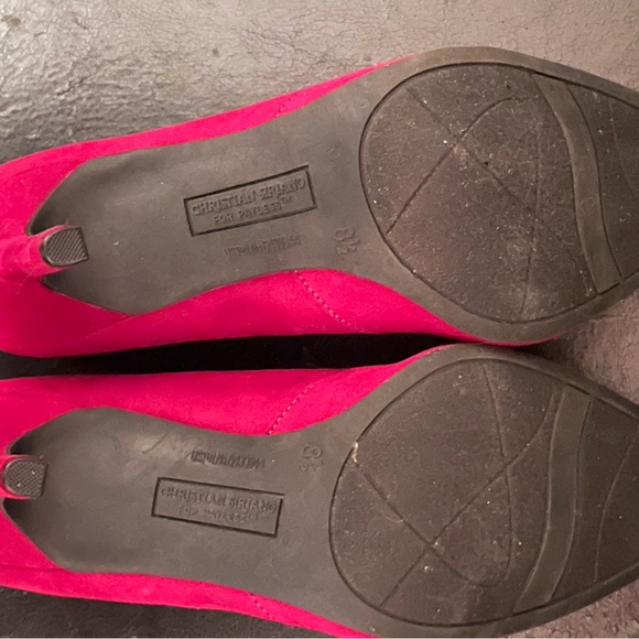 Fuchsia pink suede gold studded vamp shoes 4 inch stilettos 👠 Ladies size 8 1/2 - Picture 7 of 11